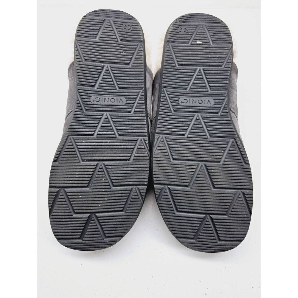 Vionic Men 9 Winter SlipOn - Picture 2 of 6